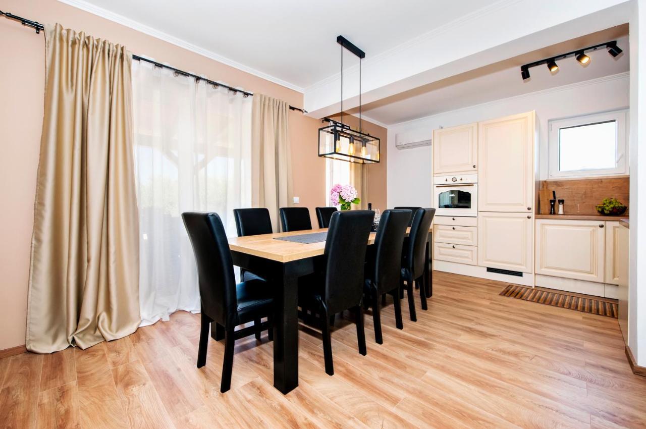 Apartment Miral Ровиньско село Экстерьер фото