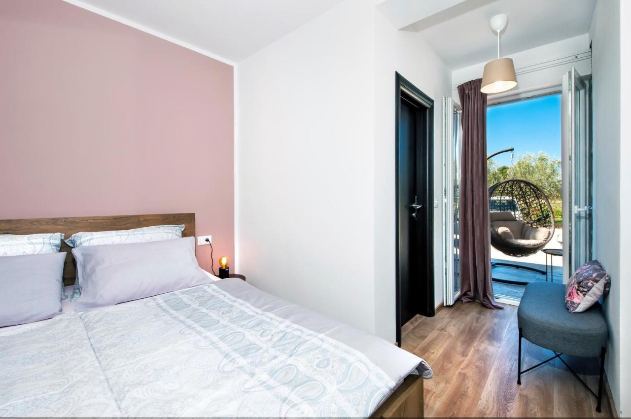 Apartment Miral Ровиньско село Экстерьер фото