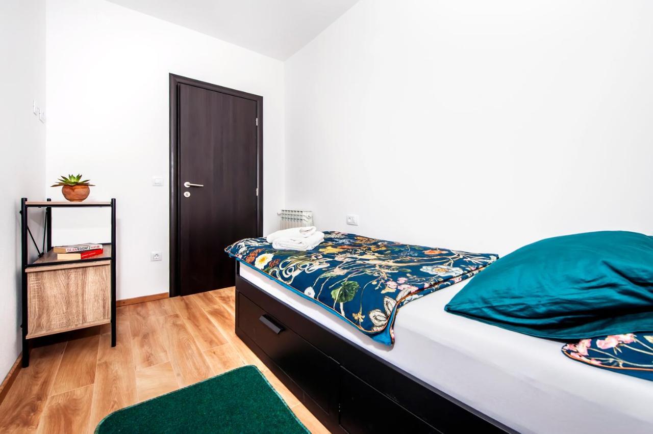 Apartment Miral Ровиньско село Экстерьер фото
